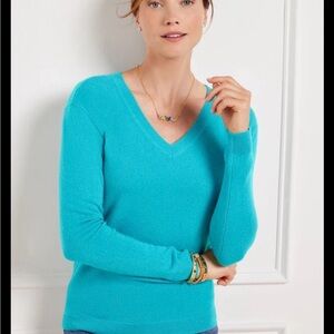 NWT Charter Club 100% Cashmere Vibrant Blue V-Neck Sweater